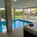 Goldal House *