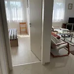 Goldal House Apartment