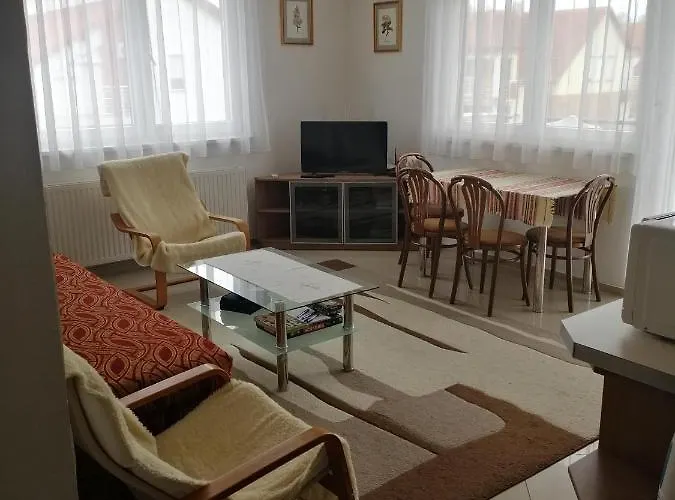 Goldal House Apartment