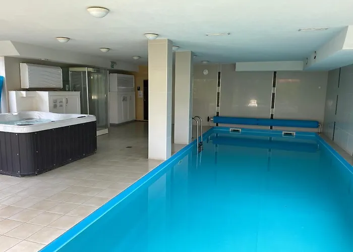 Апартаменты Goldal House